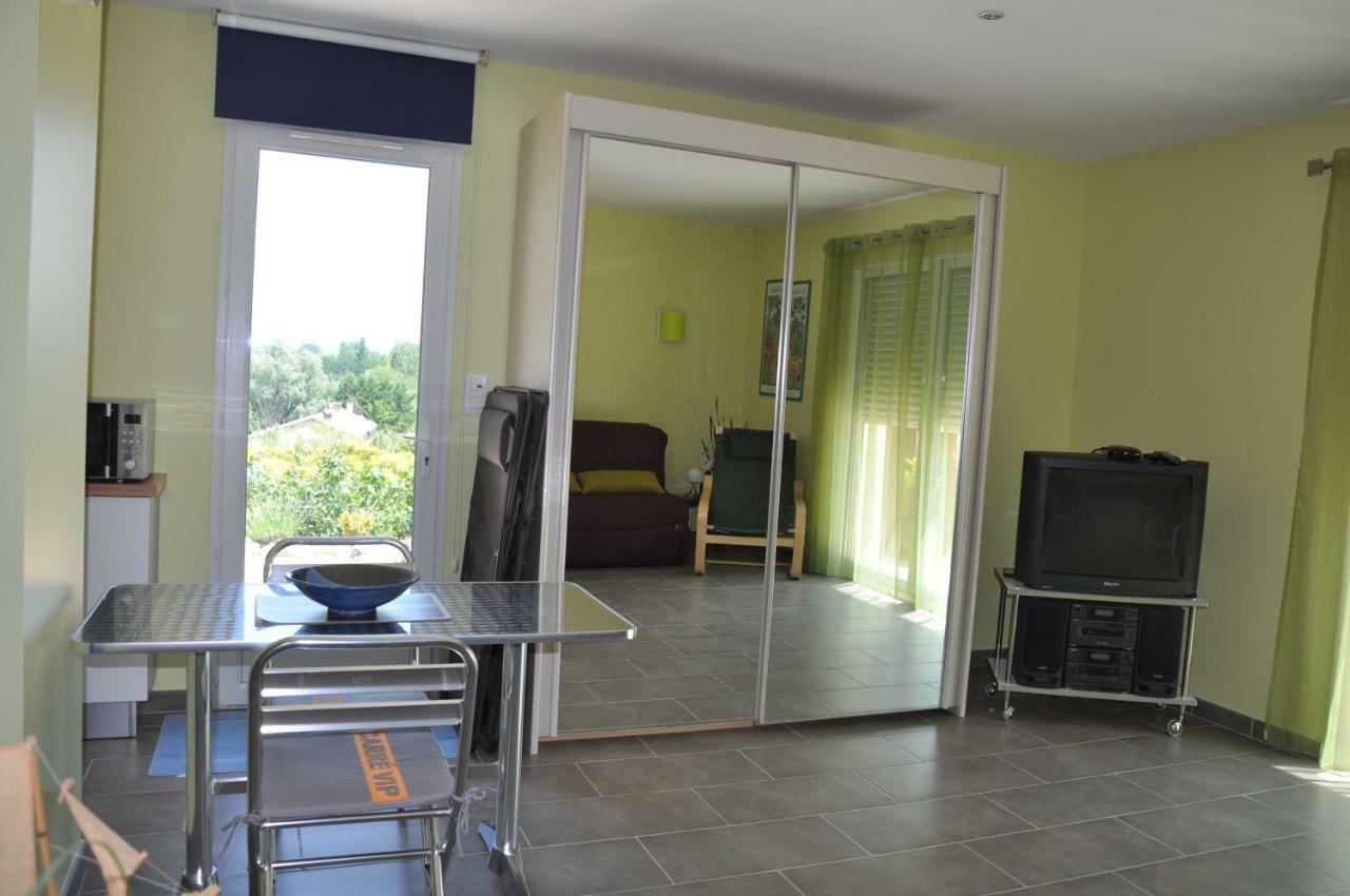 Appartamento Martichris Châteauneuf-de-Gadagne Esterno foto